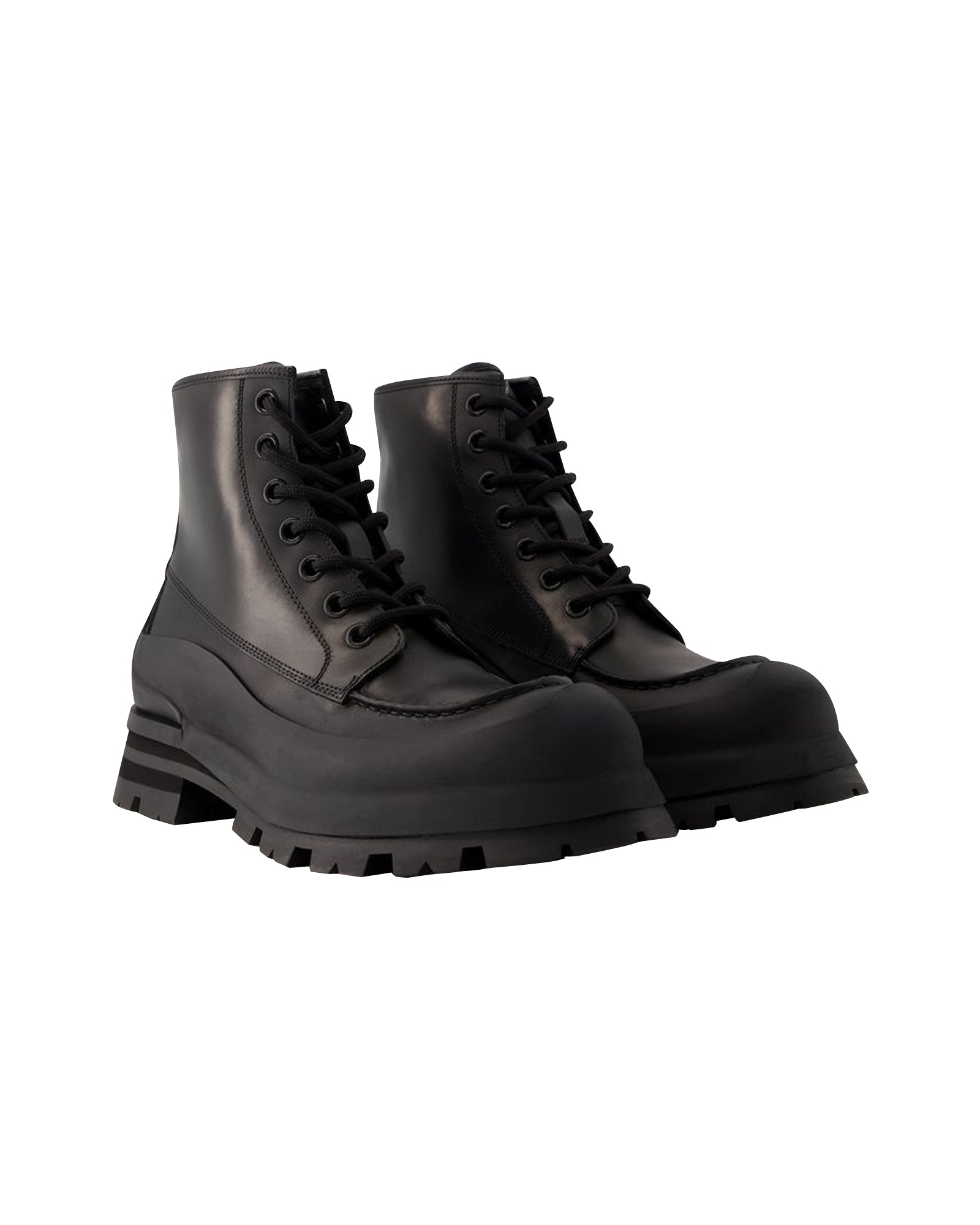 Tread Ankle Boots - Alexander Mcqueen - Leather - Black