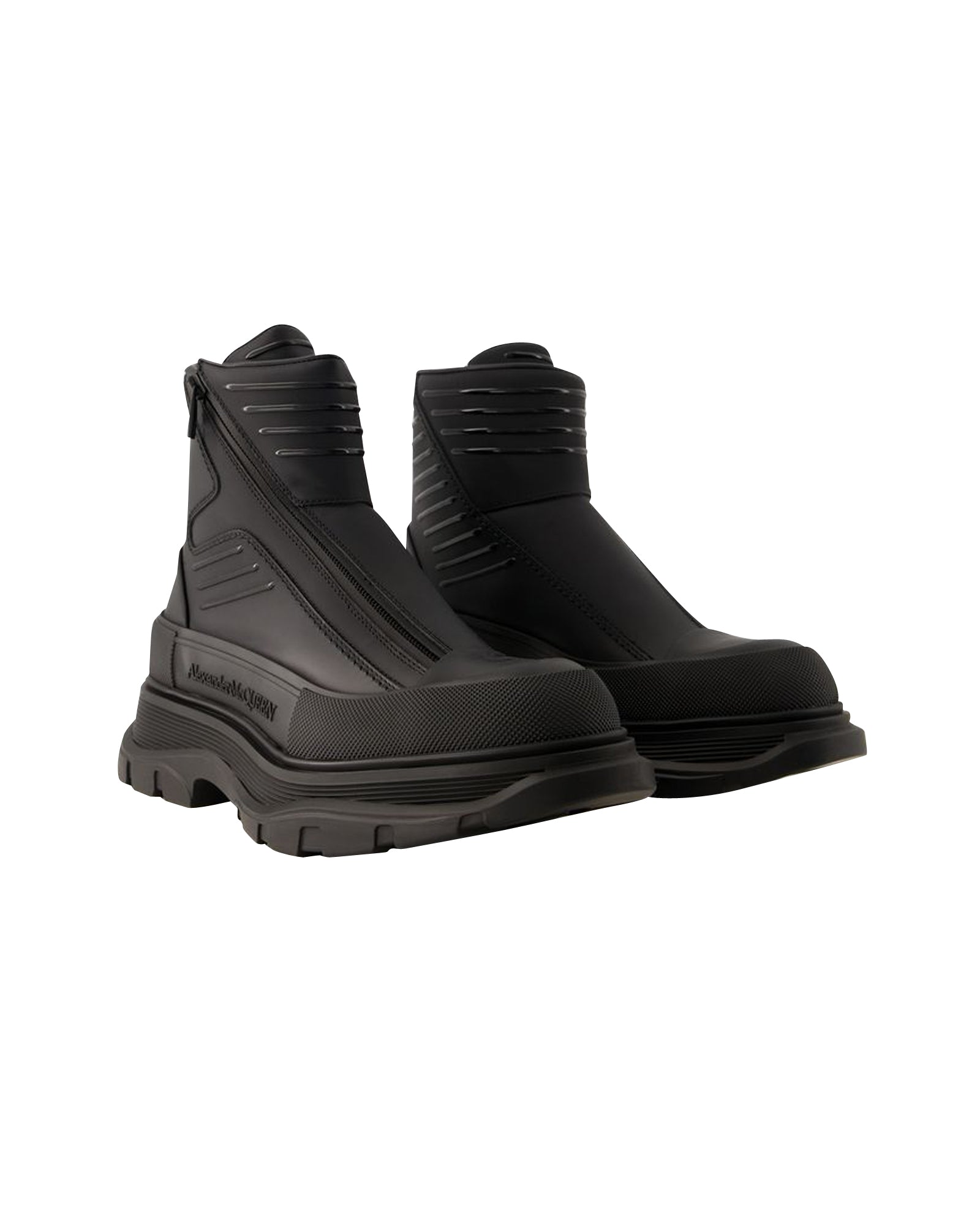Tread Ankle Boots - Alexander Mcqueen - Leather - Black