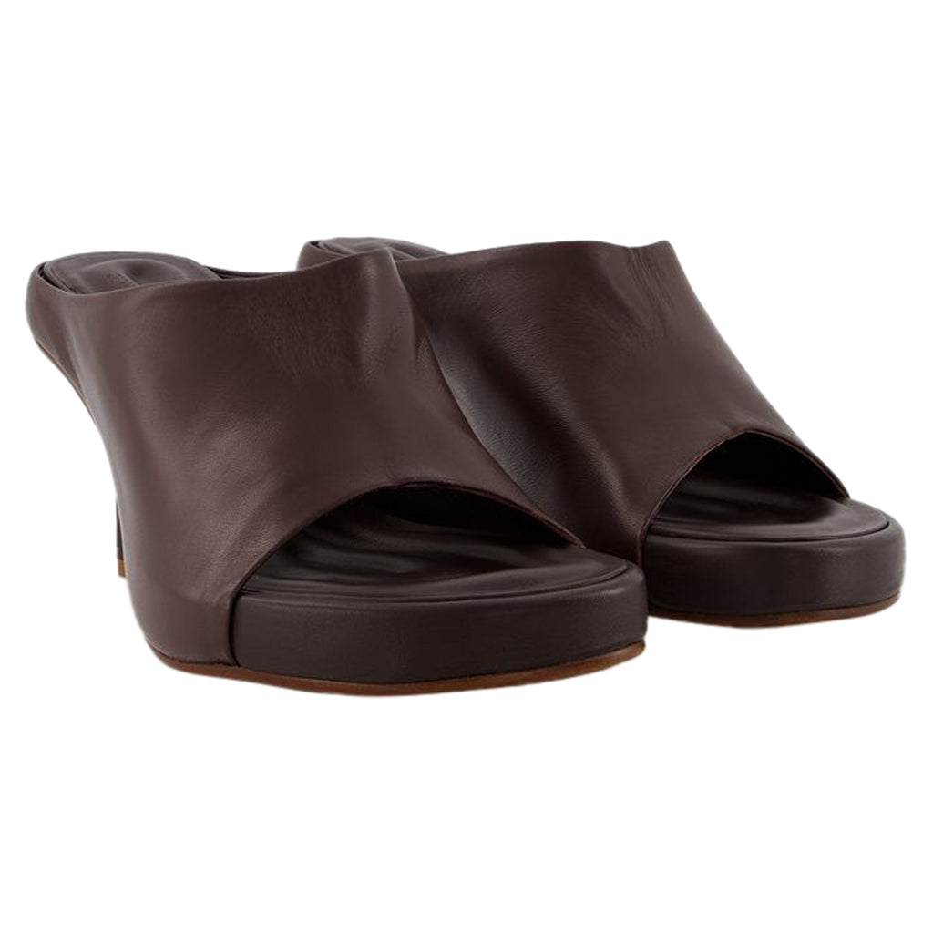 Nuvola Mules in Brown Leather