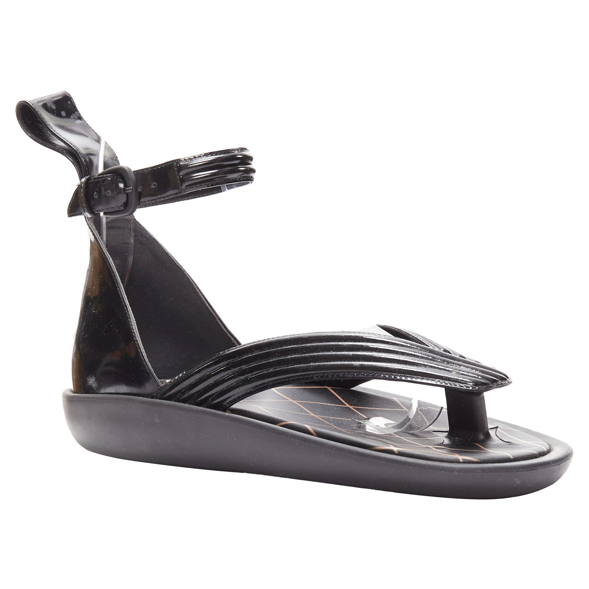 Women's Louis Vuitton Desert Dream leather geta thong sandals