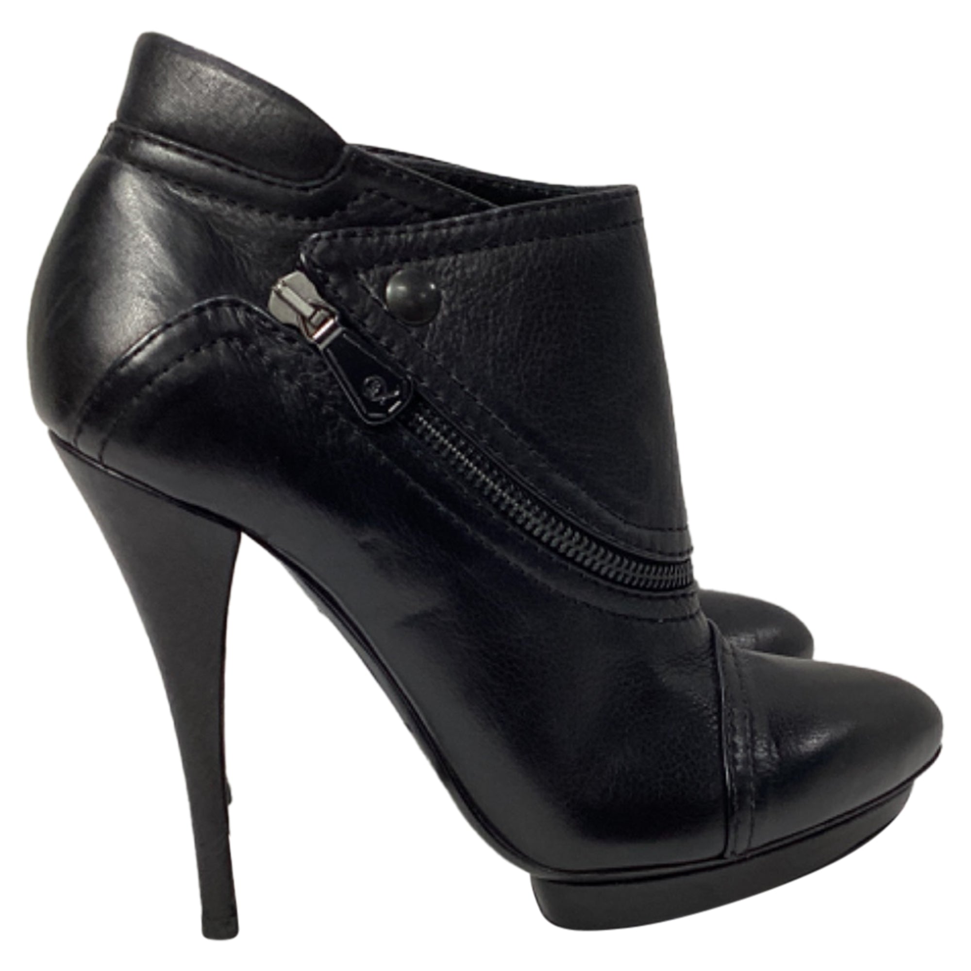 Alexander Mcqueen Zipped Biker Platform Ankle Boots in Black Leather