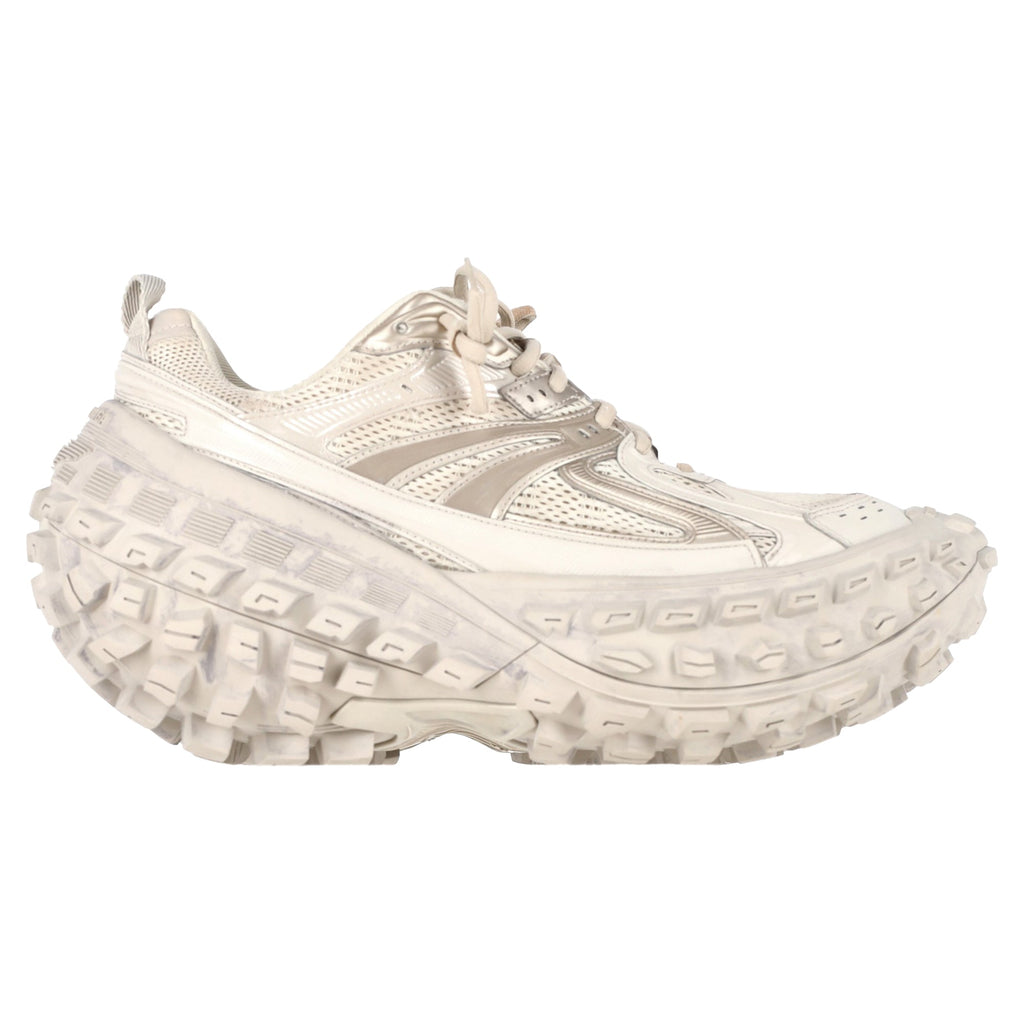Men's Balenciaga Bouncer Distressed Sneakers in Beige Polyurethane