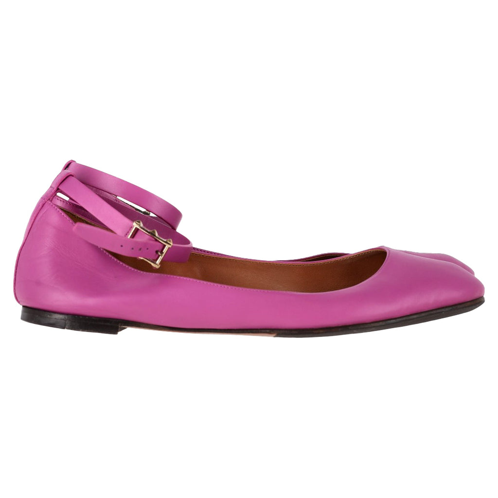 Valentino Garavani Tan-Go Ankle-Strap Ballerina Flats in Pink Leather