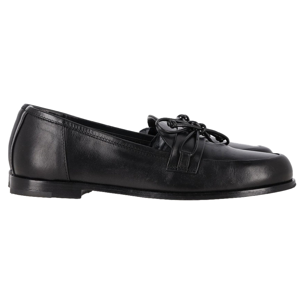 Totême The Rounded Loafers in Black Leather