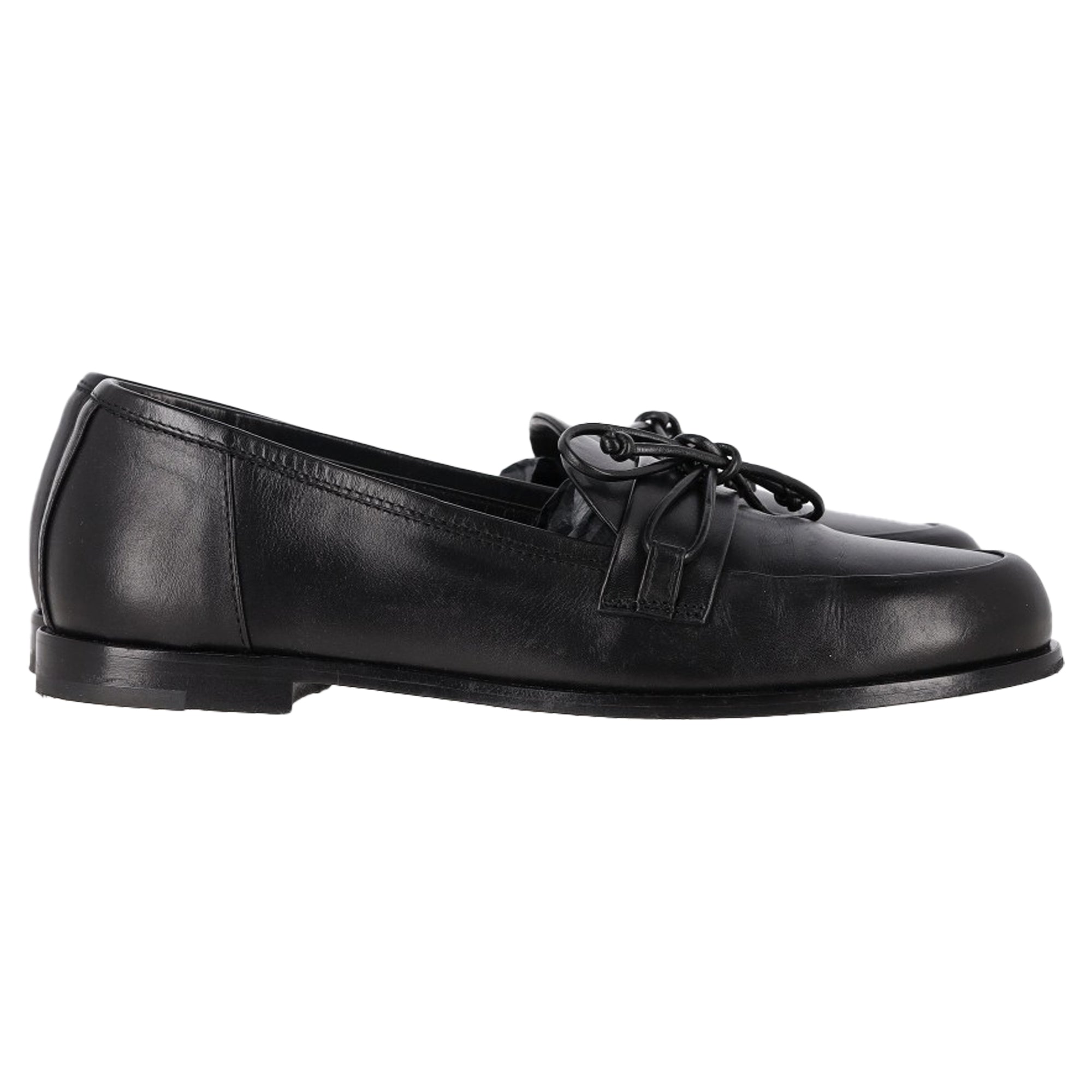 Totême The Rounded Loafers in Black Leather