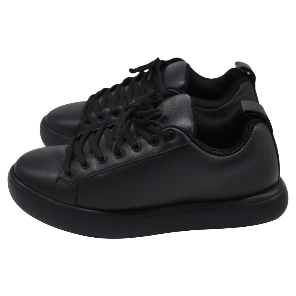 Bottega Veneta Pillow Low-Top Sneakers in Black Calf Leather
