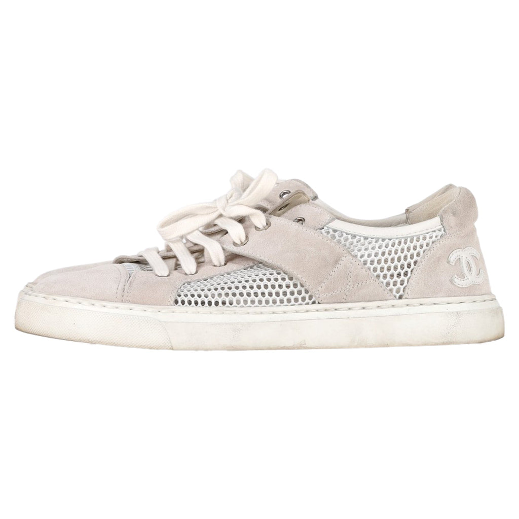 Women's Chanel CC Low-Top Sneakers in Grey Suede and Mesh
