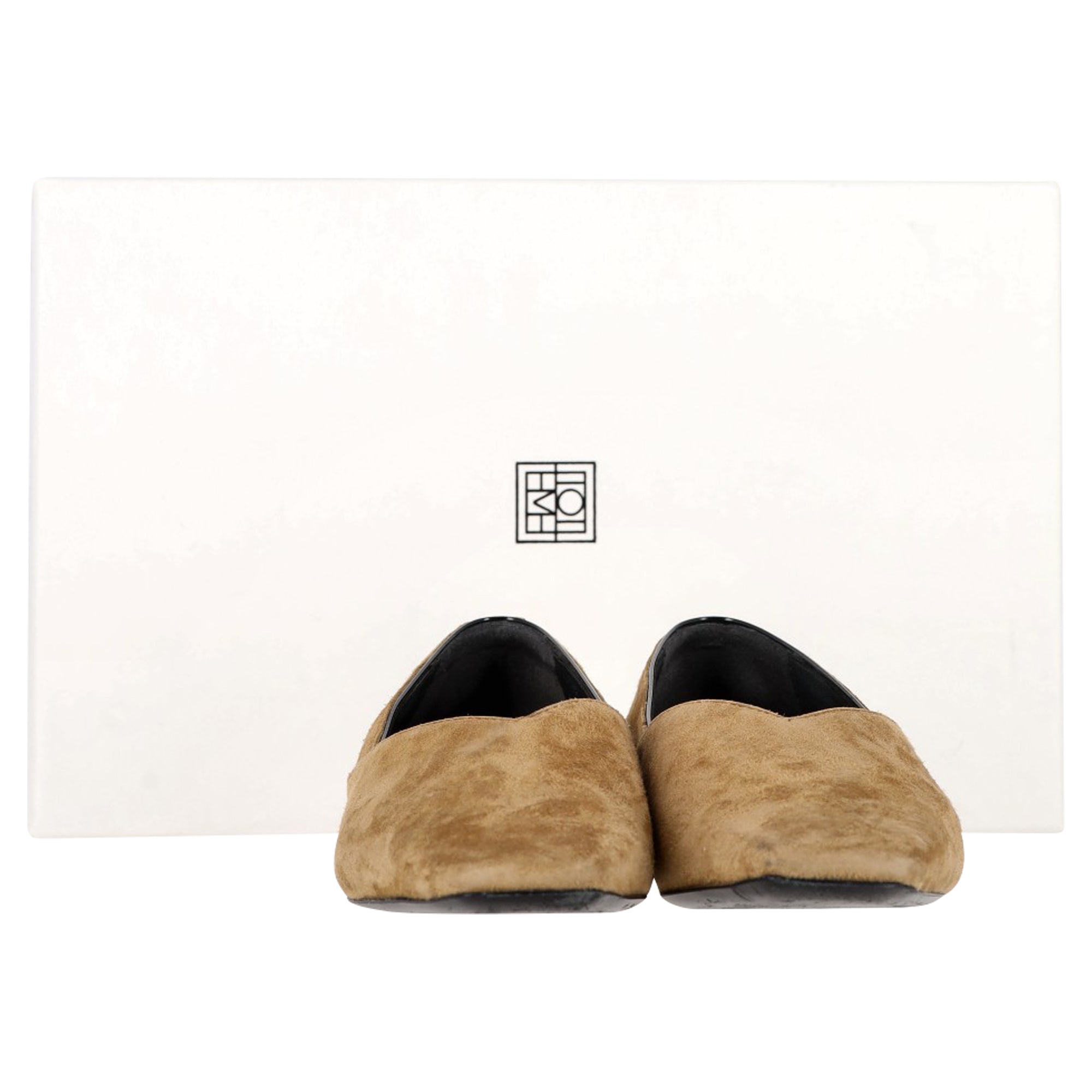 Women's Totême The Everyday Flat Ballet Flats in Beige Suede