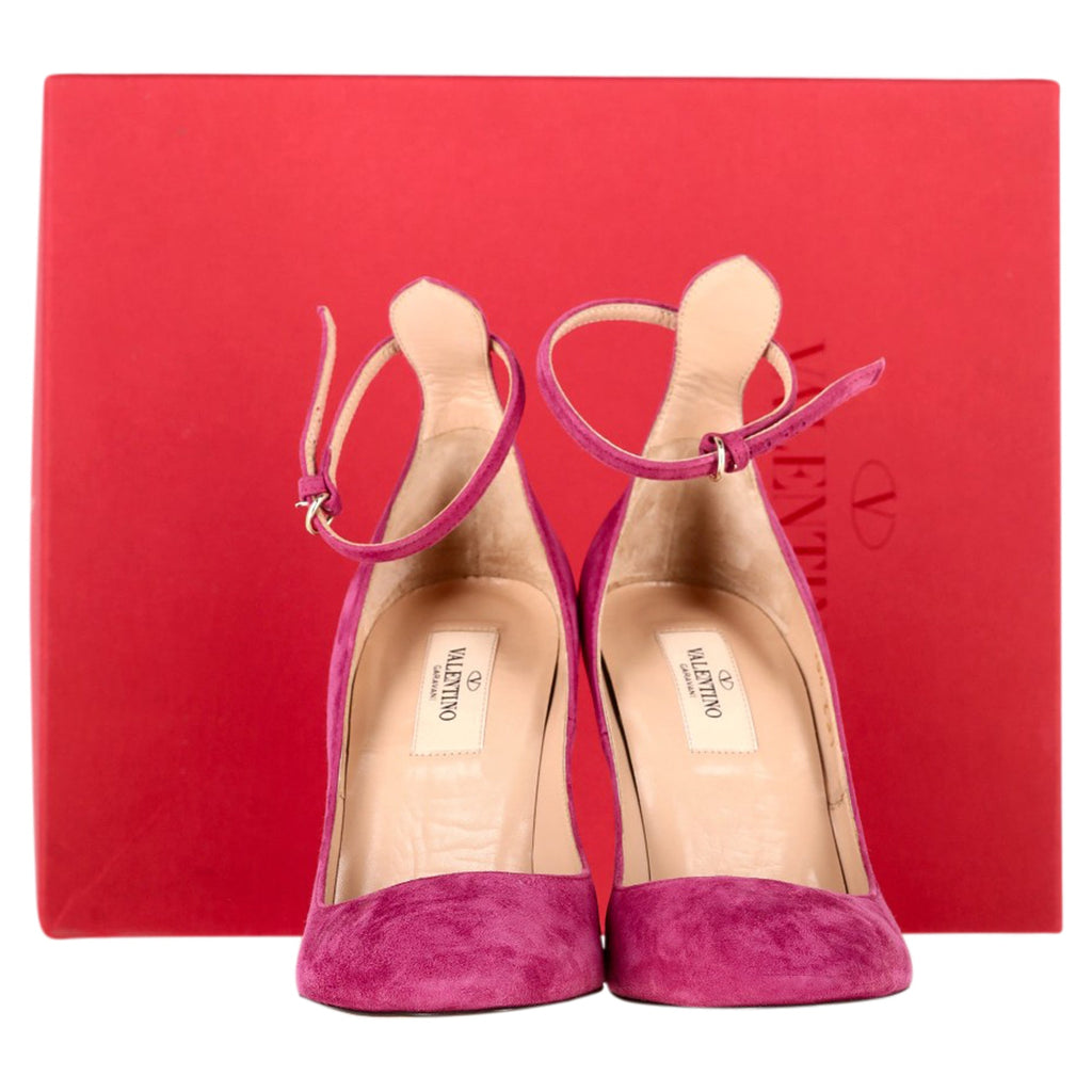 Valentino Tan-go Pumps In Pink Suede