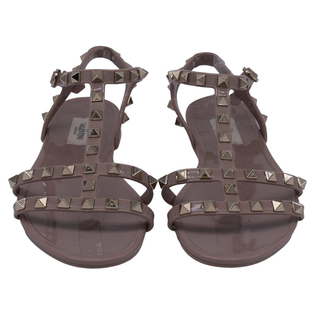 Women's Valentino Garavani Rockstud Flat Sandals in Beige Rubber