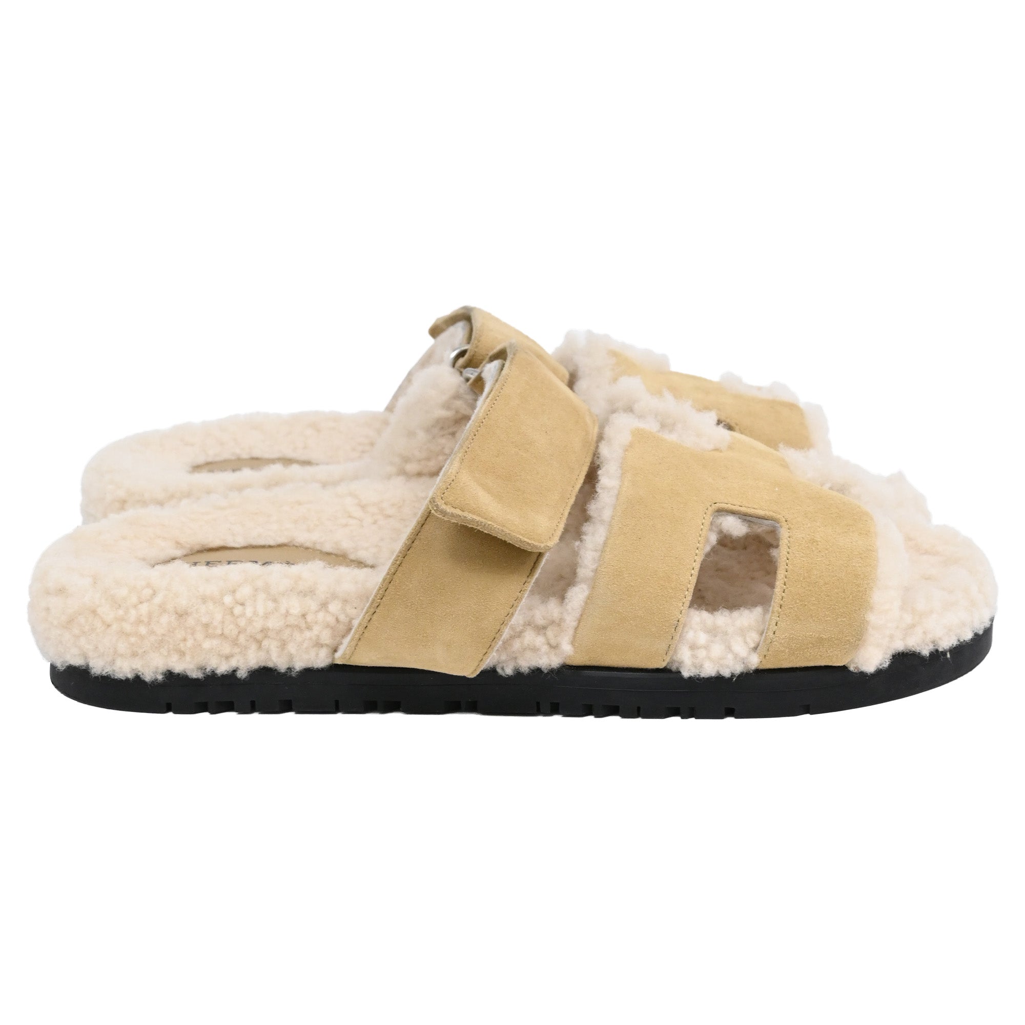 Hermès Chypre Shearling Sandals in Brown Suede