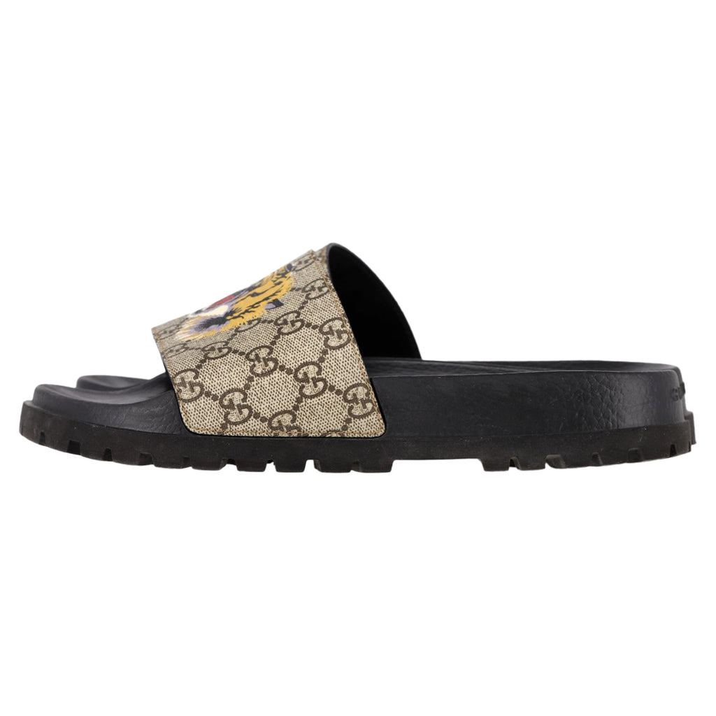 Gucci GG Supreme Tiger Print Sandals in Beige Canvas