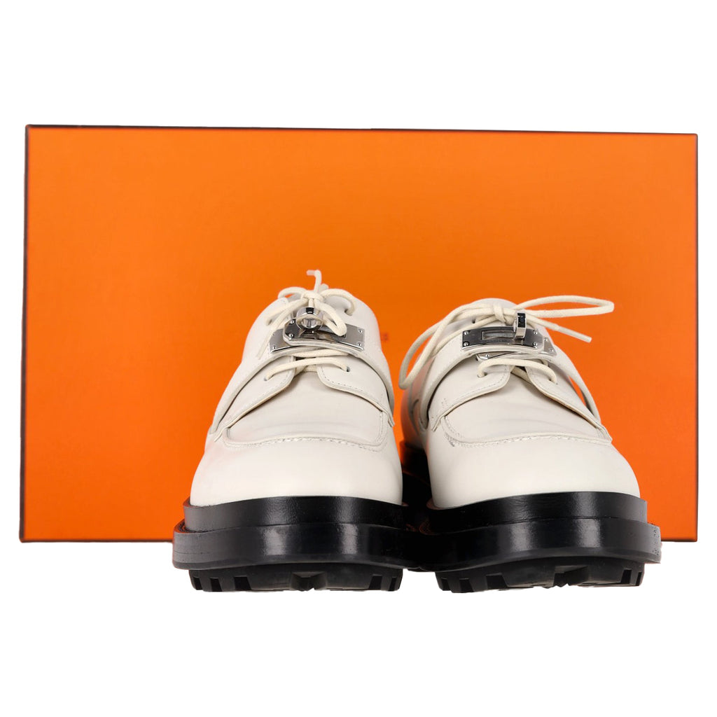 Hermès First Derby Shoes in White Leather