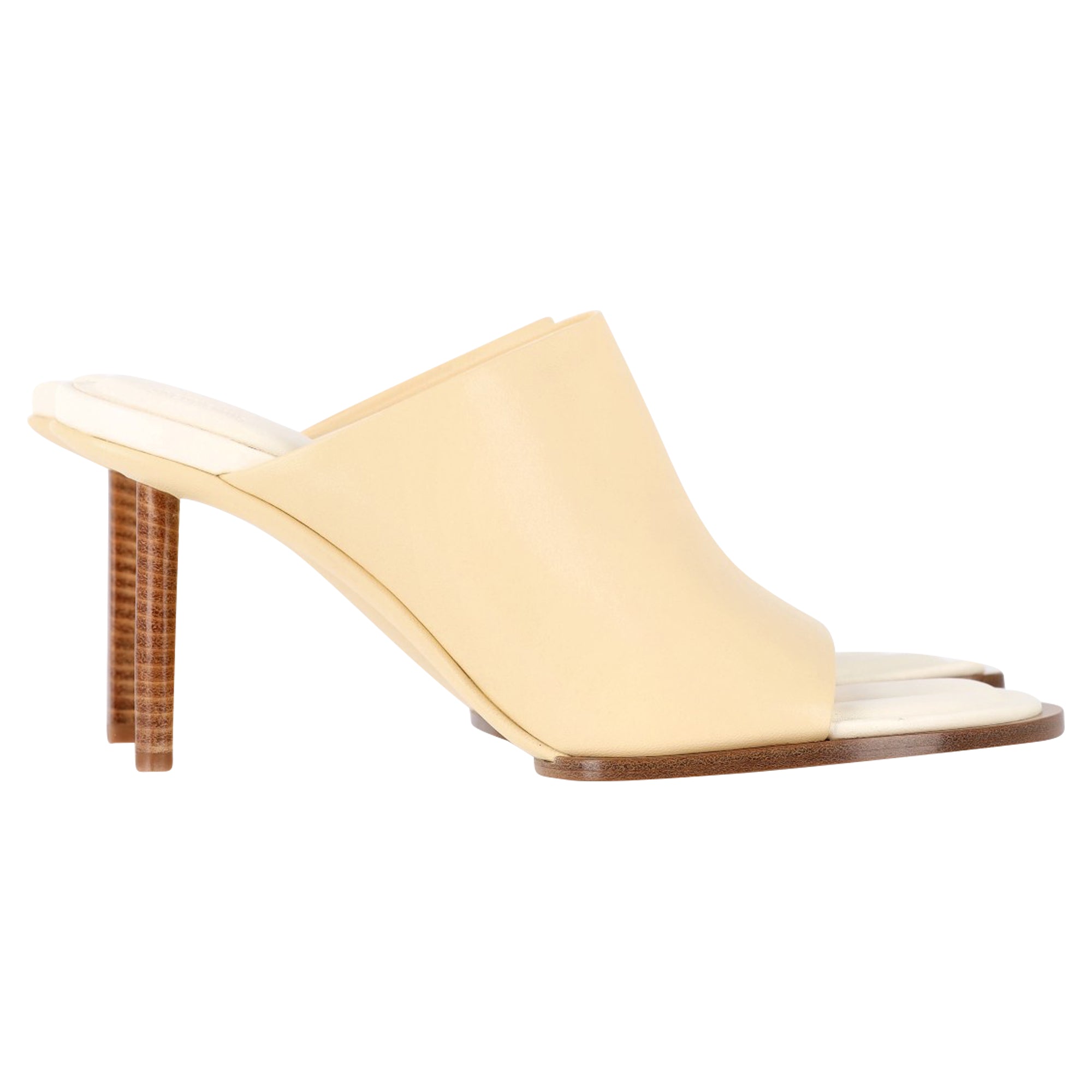 Jacquemus Les Mules Rond Carré Sandals in Cream Calf Leather