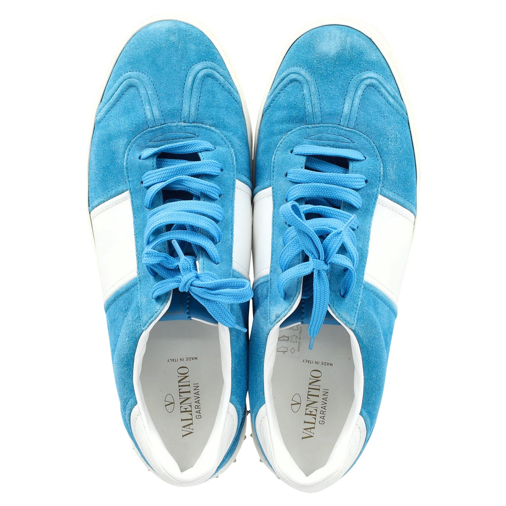 Men's Valentino Garavani Flycrew Panelled Low-Top Sneakers in Blue Suede