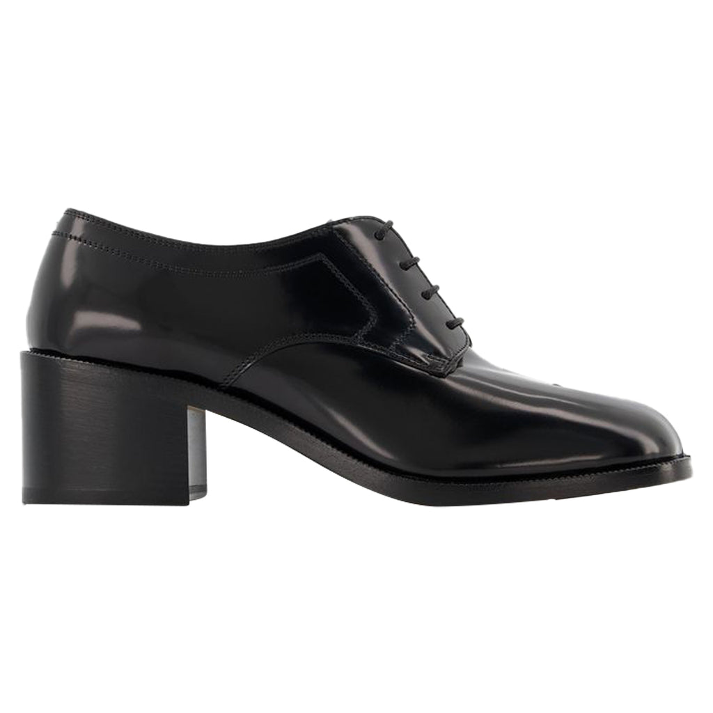 Lace-Up Derbies in Black Leather