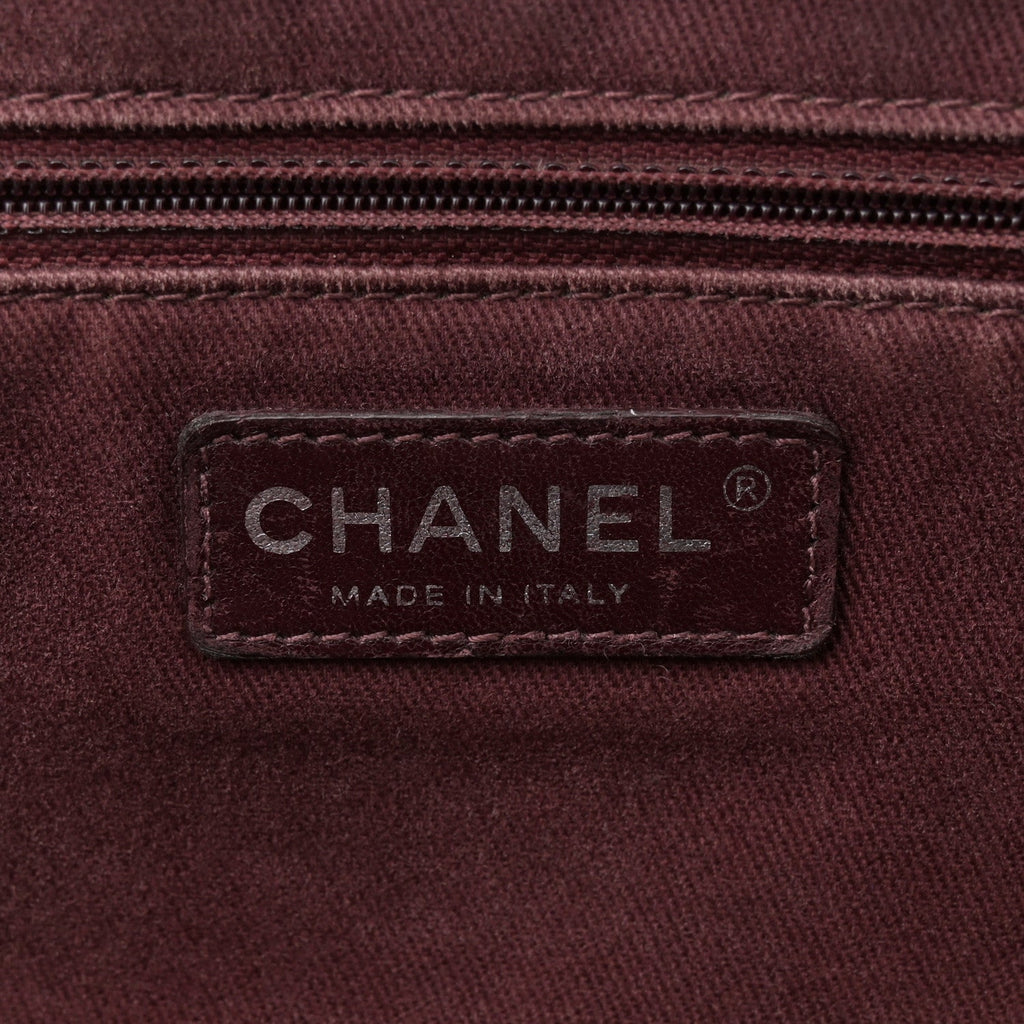 Aged Calfskin Medium New Portobello Flap Black