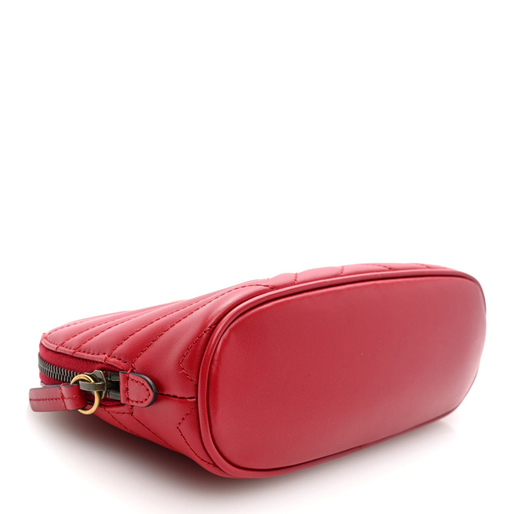 Calfskin Matelasse Large GG Marmont Pouch Cosmetic Case Hibiscus Red