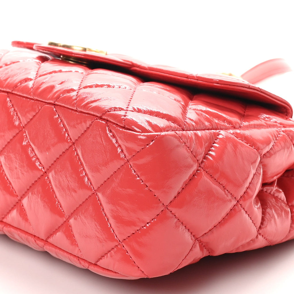 Shiny Crumpled Calfskin Quilted Wavy CC Hobo Red