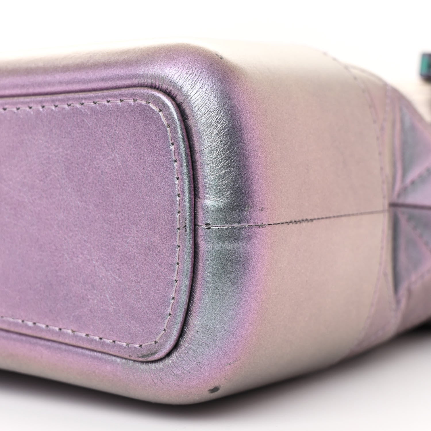 Iridescent Lambskin Calfskin Quilted Medium Gabrielle Hobo Light Purple