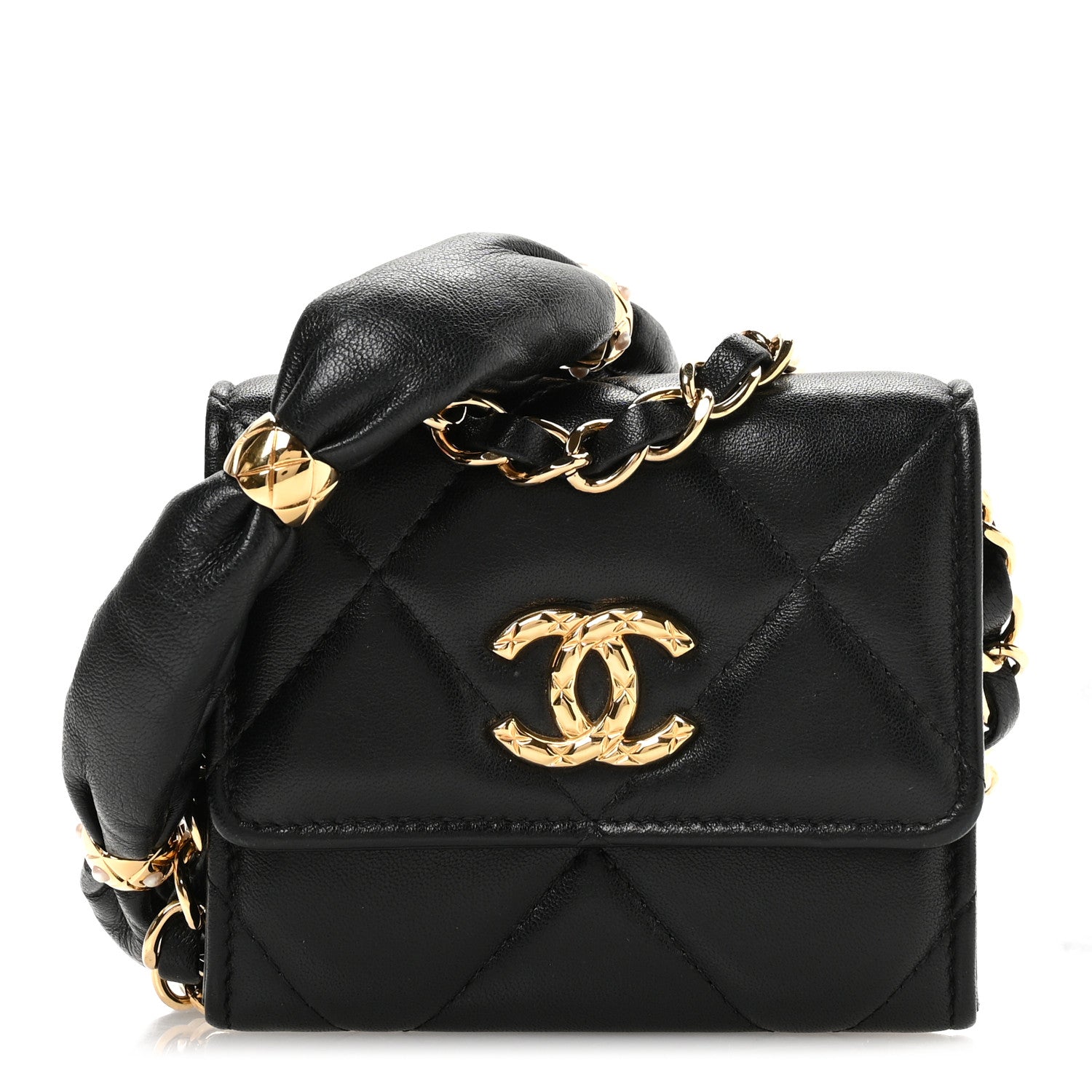 Lambskin Pearl Quilted CC Flap  Holder With Chain  Black