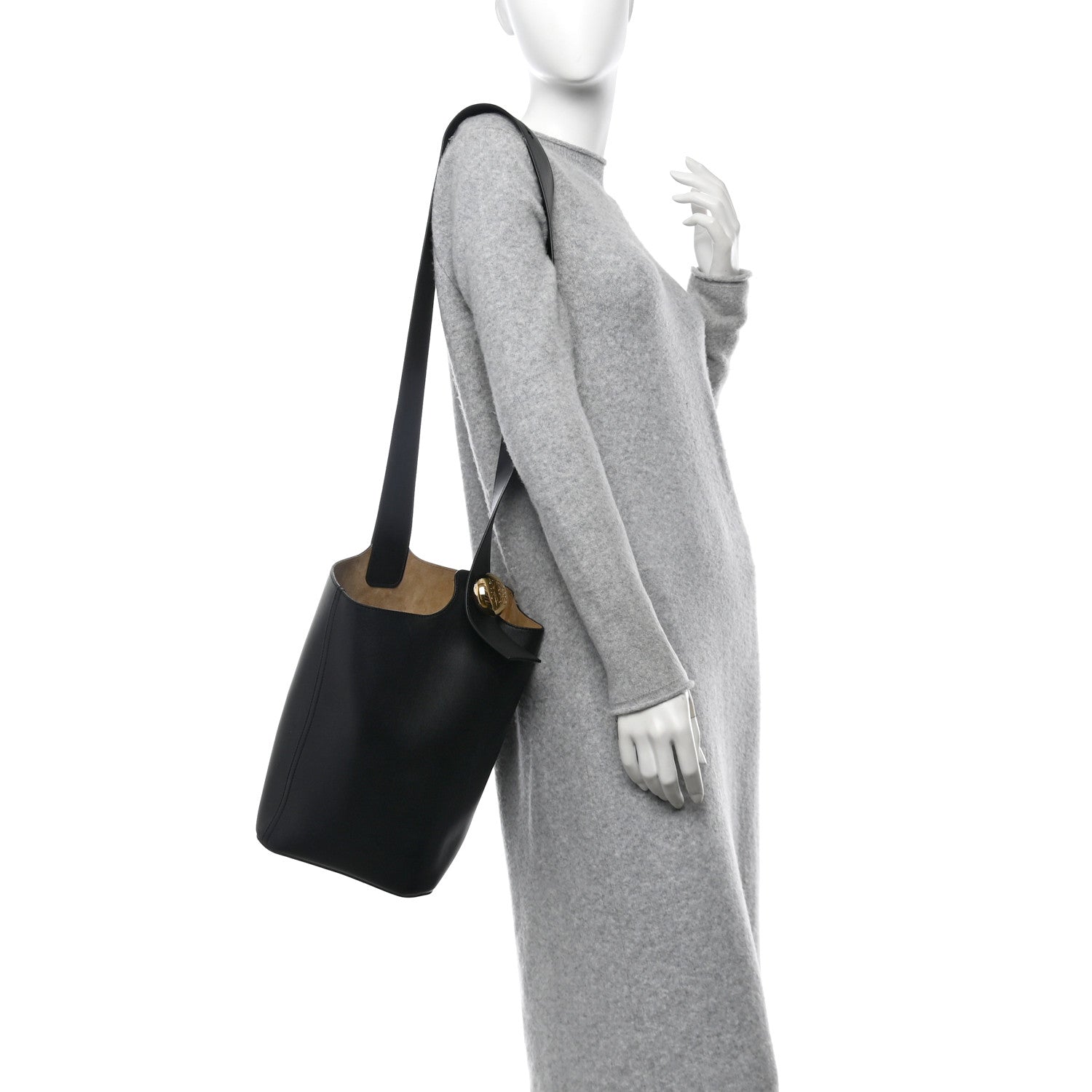 Smooth Calfskin Medium Pebble Bucket Bag Black