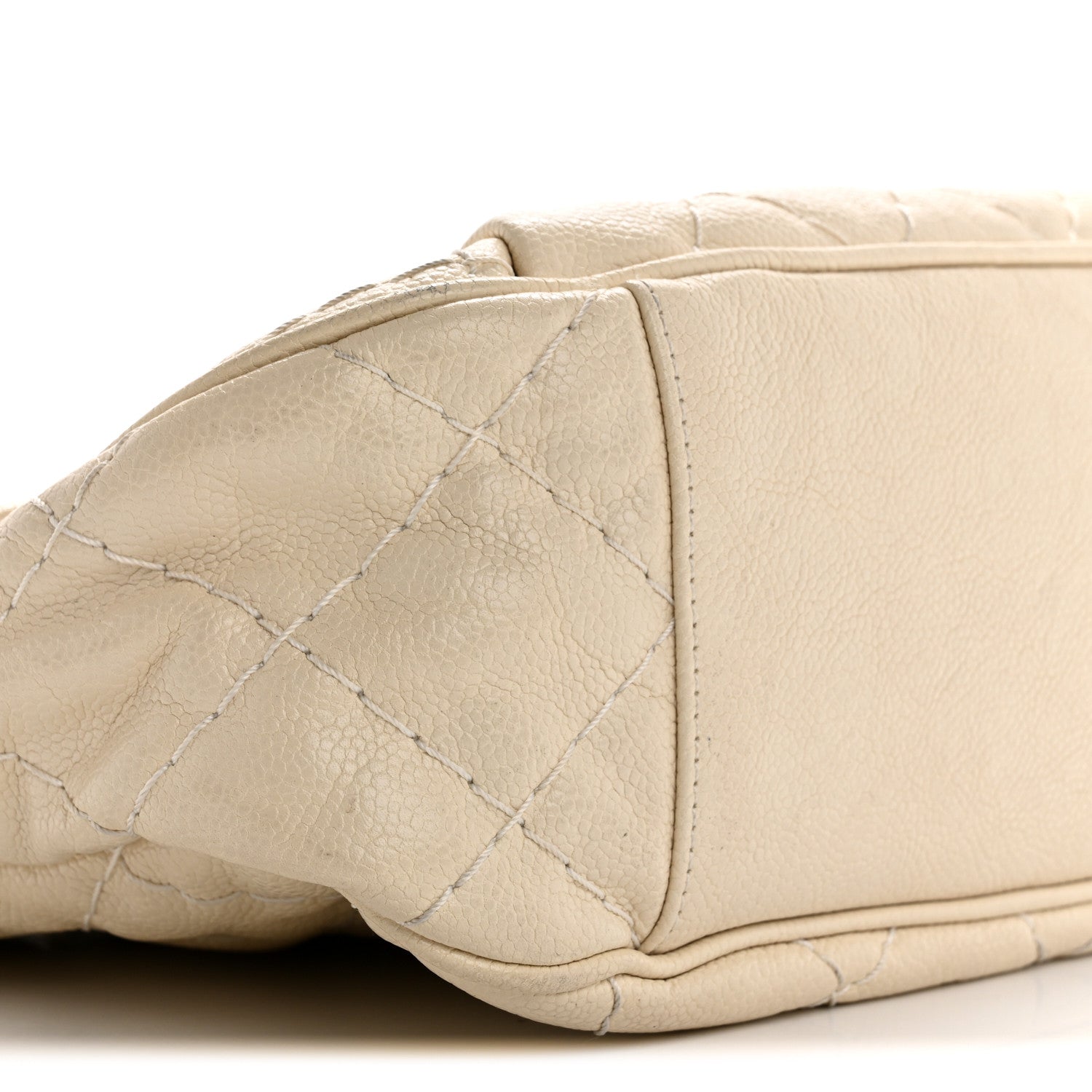 Crumpled Grained Calfskin Medium Coco Pleats Messenger Flap Dark White