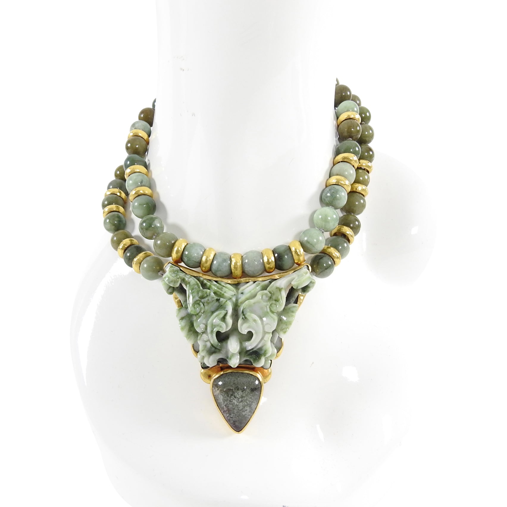 Eileen Coyne 22k Gold and Carved Jade Bead Pendant Necklace
