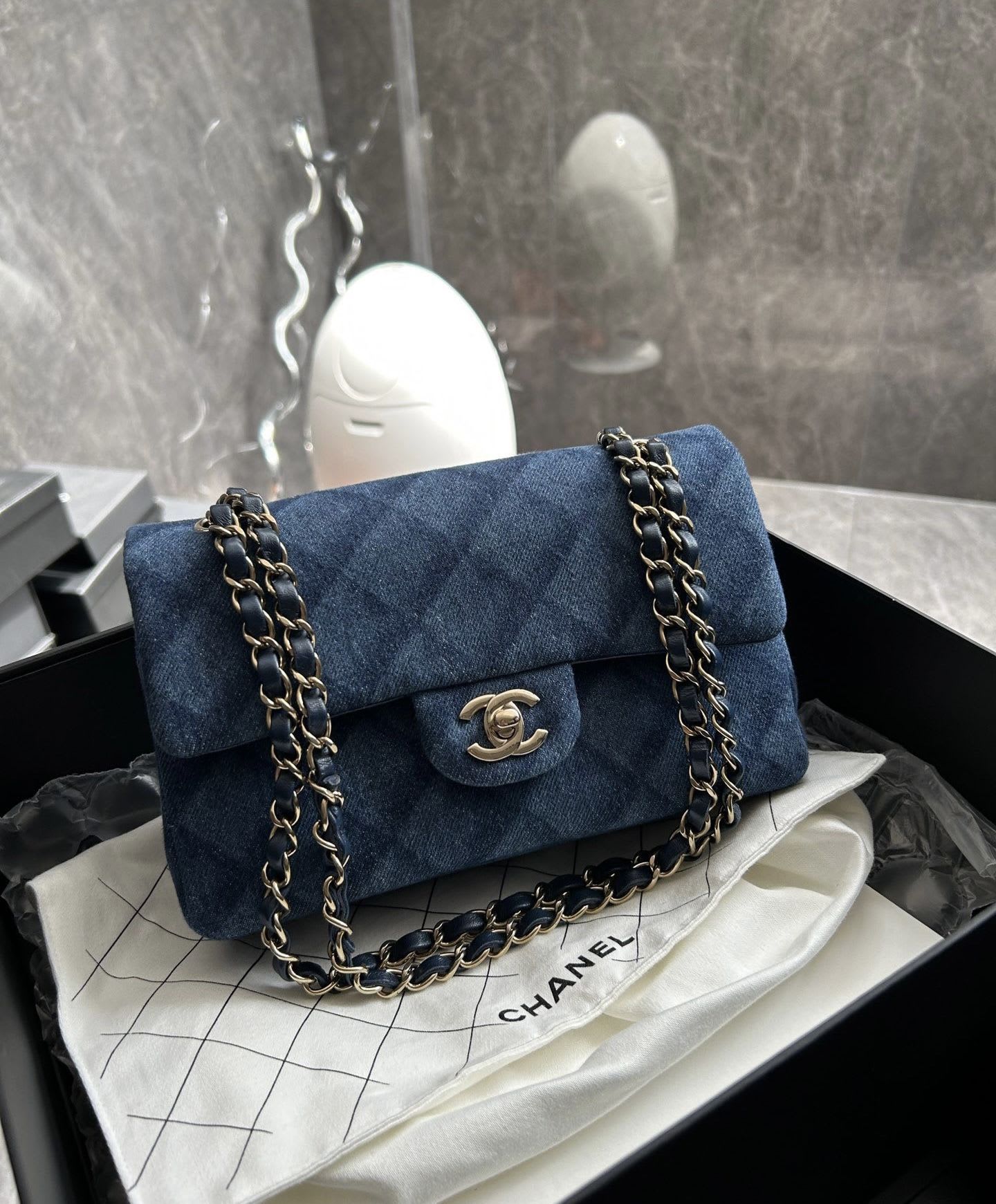 Chanel 22 dark denim cf trumpet