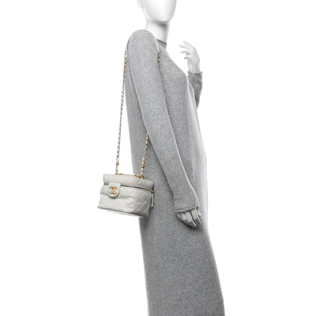 Calfskin Quilted Small Vanity Case With Chain White