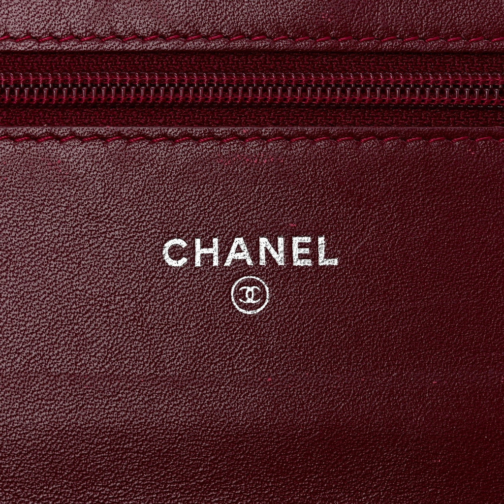 Patent Quilted Brilliant Wallet On Chain WOC Dark Burgundy