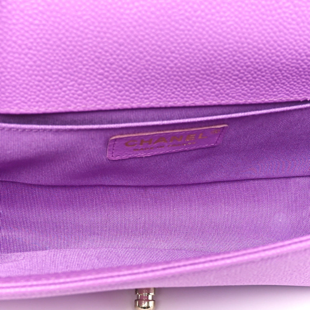 Caviar Quilted Medium Boy Flap Purple