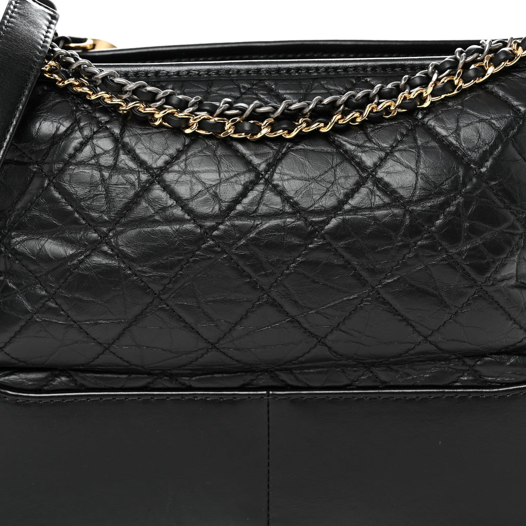 Aged Calfskin Quilted Medium Gabrielle Hobo Black