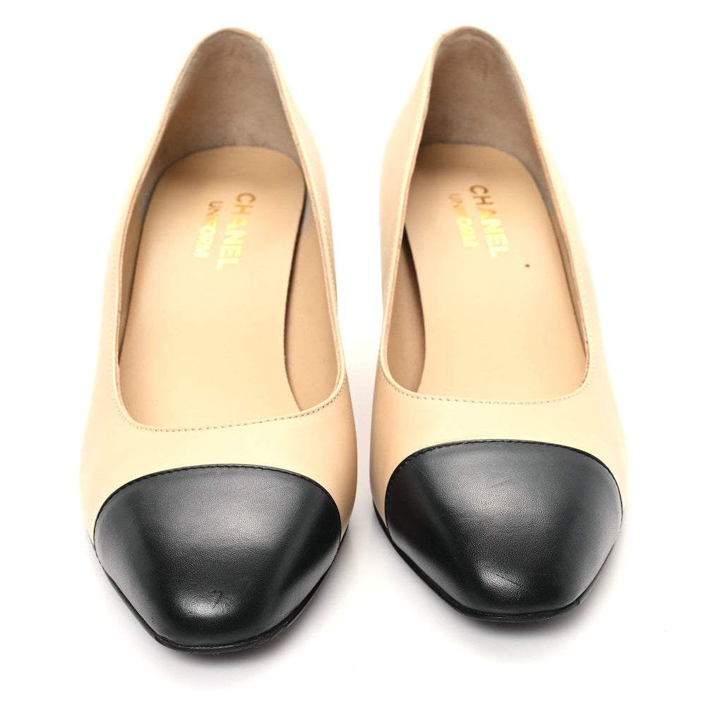 Lambskin Cap Toe CC Uniform Pumps 41 Beige Black