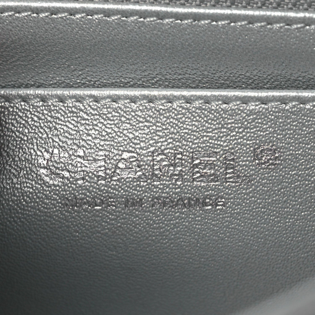Metallic Grained Calfskin Quilted 2.55 Reissue Mini Flap Silver