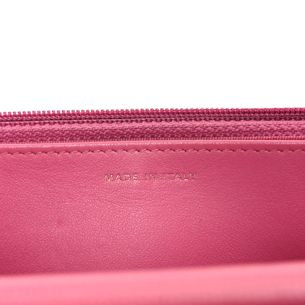 Caviar Quilted Wallet on Chain WOC Pink