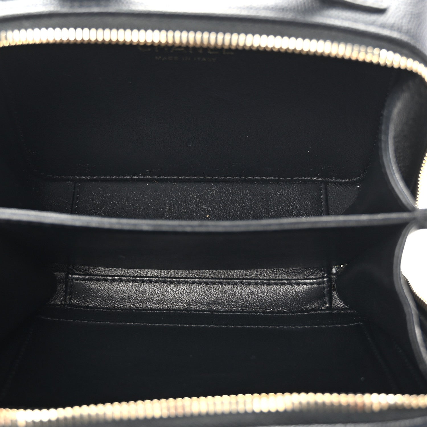 Caviar Quilted Small CC Filigree Vanity Case Black