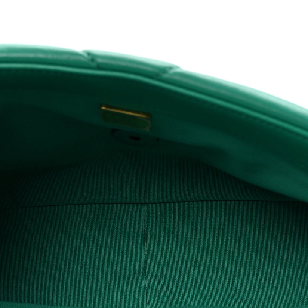 Lambskin Quilted Medium Chanel 19 Flap Green