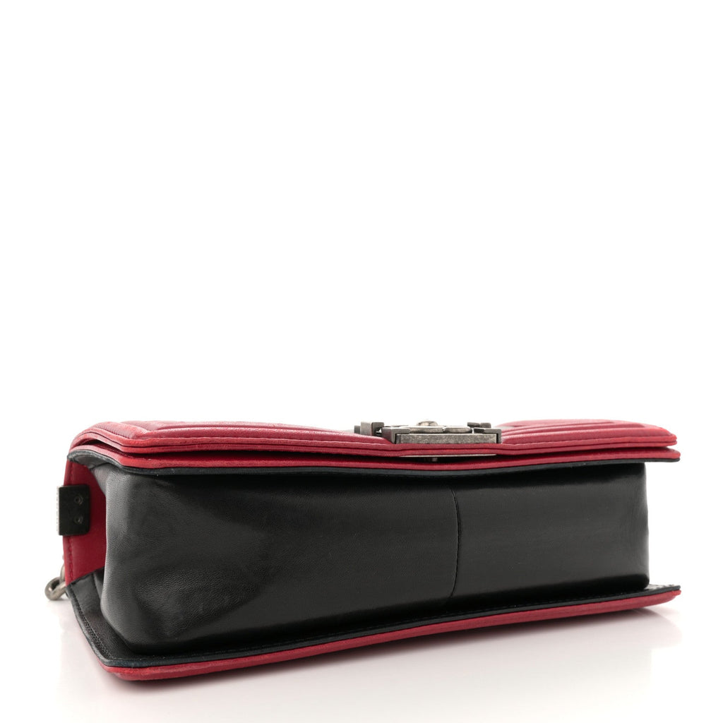 Lambskin Quilted Medium Boy Flap Black Red