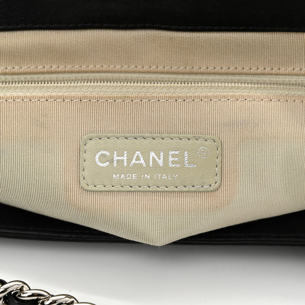 Washed Lambskin Quilted Medium Chain Around Messenger Black