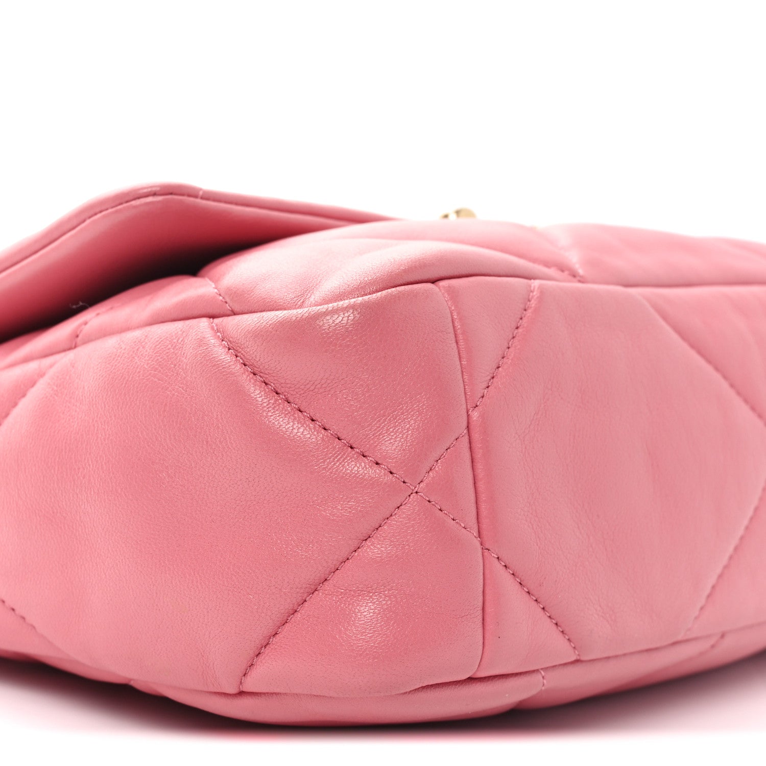 Lambskin Quilted Medium Chanel 19 Flap Pink