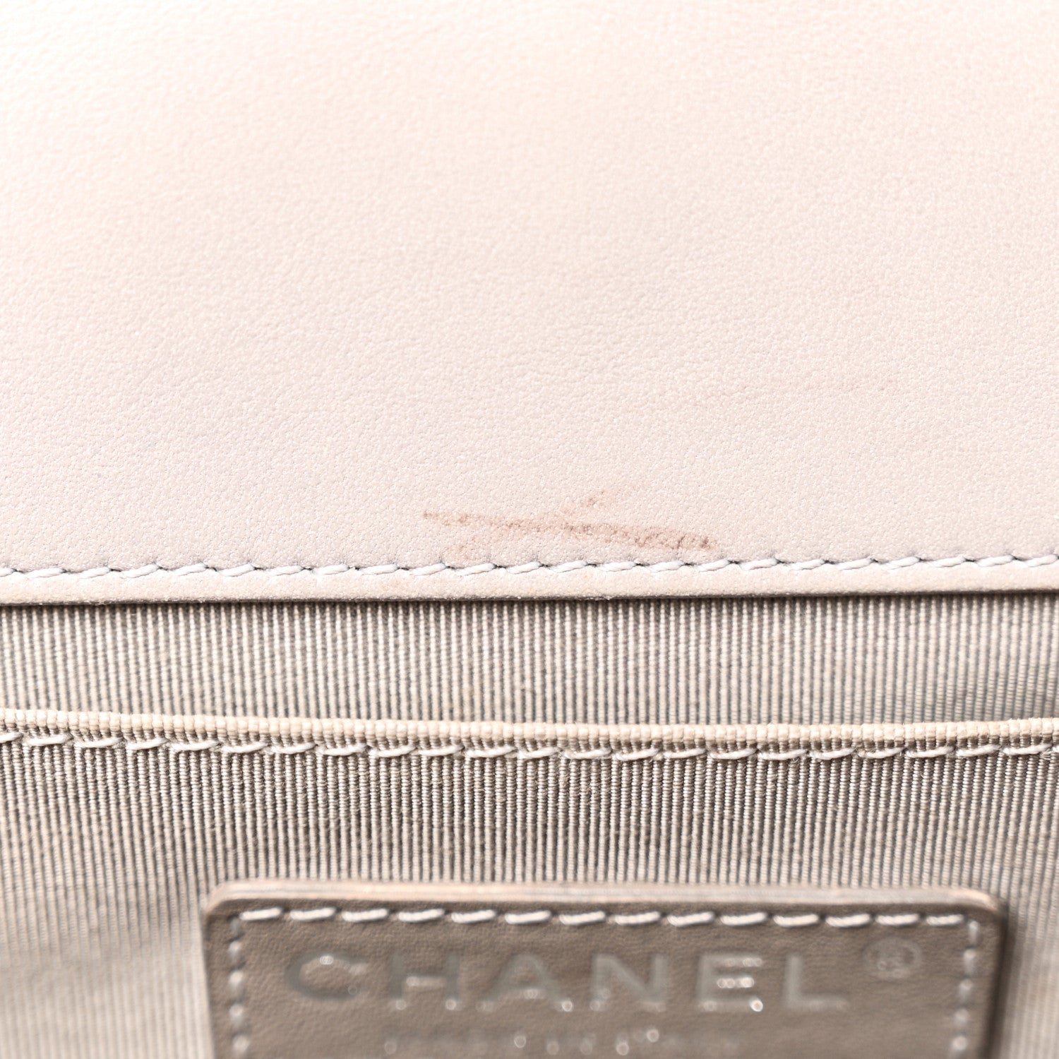Lambskin Quilted Medium Boy Flap Grey