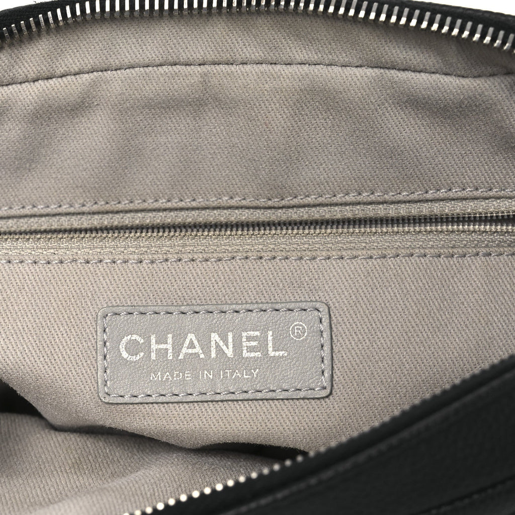 Caviar Quilted Medium Easy Flap Black