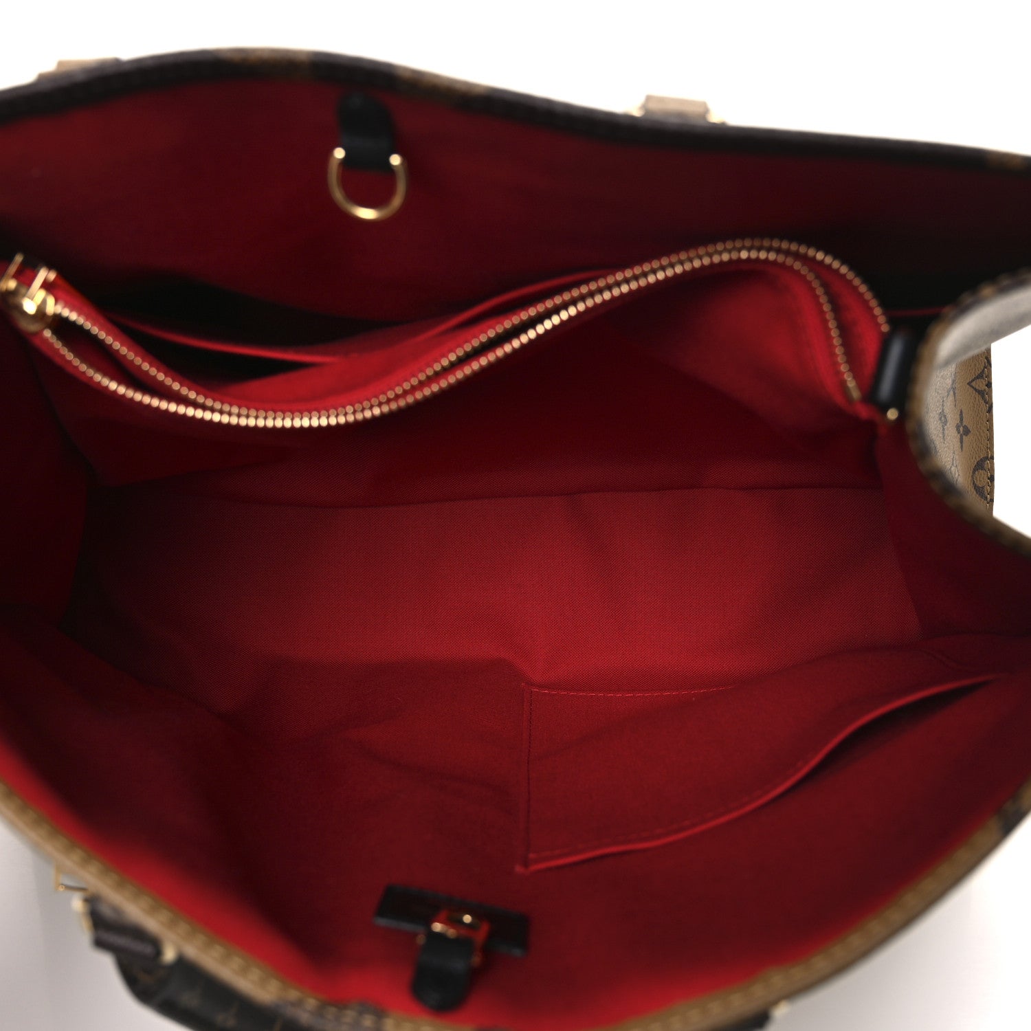 Reverse Monogram Giant Onthego Voyage