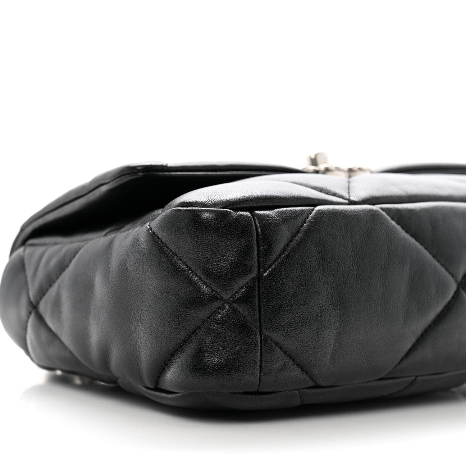 Lambskin Quilted Medium Chanel 19 Flap Black