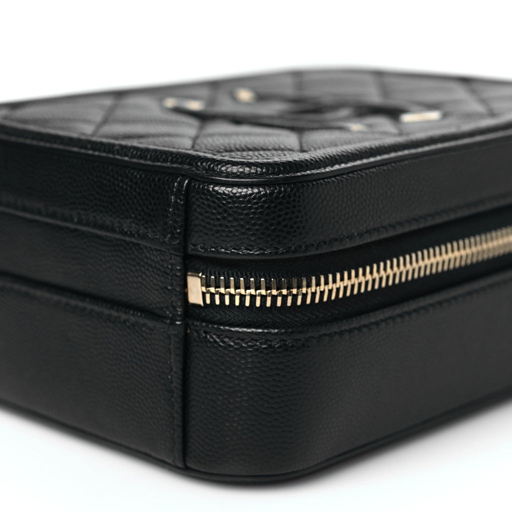 Caviar Quilted CC North South Filigree Vanity Case Black