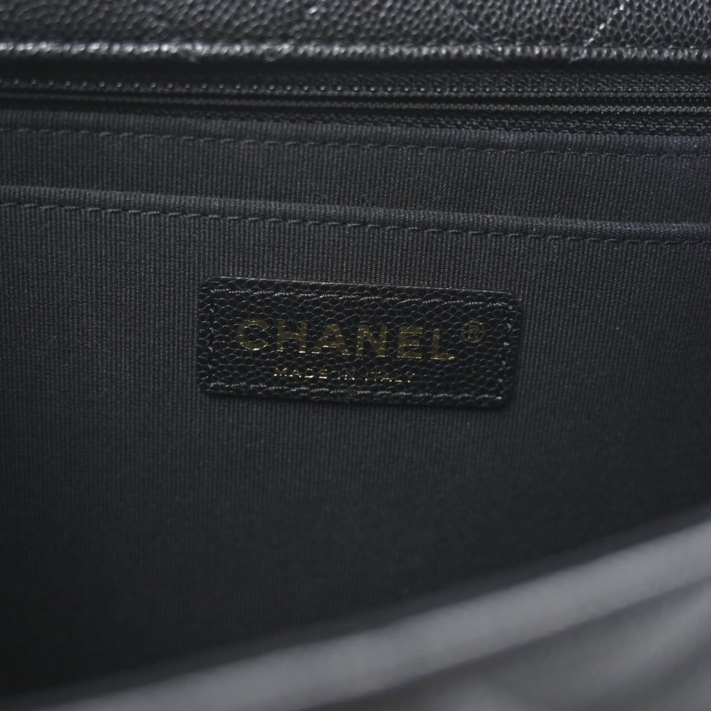 Caviar Quilted XXL Travel Flap Bag Black