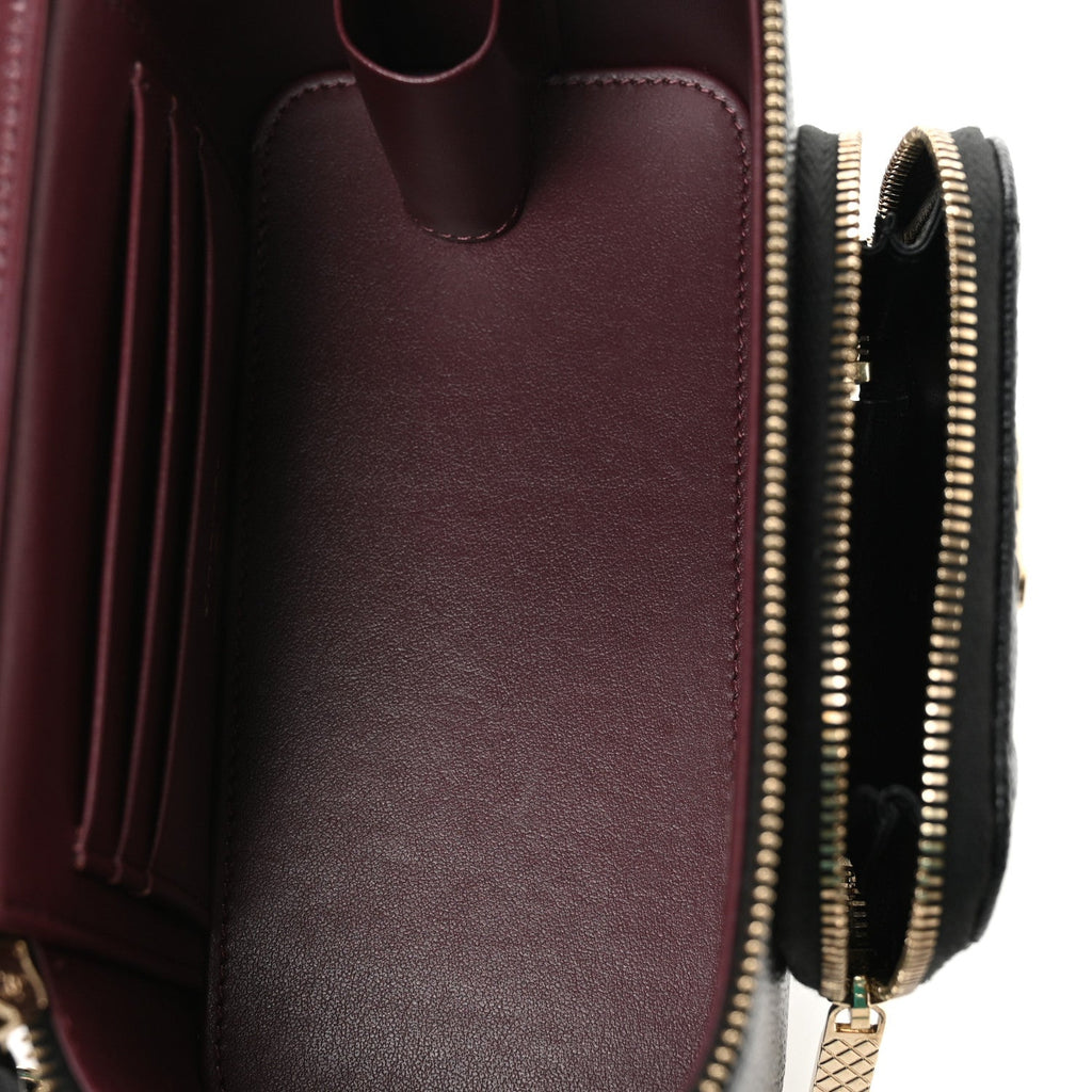 Caviar Quilted Top Handle Pocket Vanity Case Black