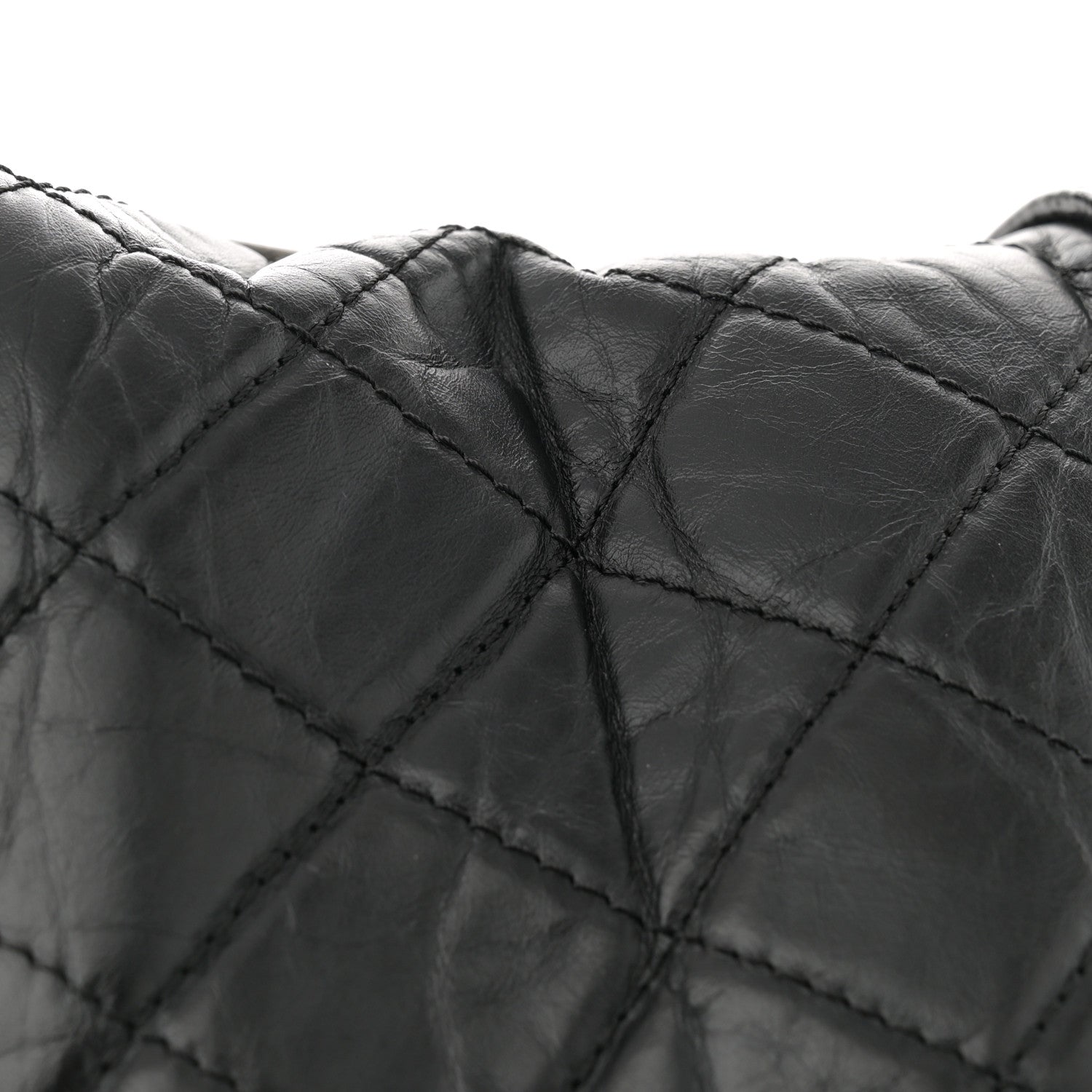 Aged Calfskin Quilted Medium Gabrielle Hobo Black