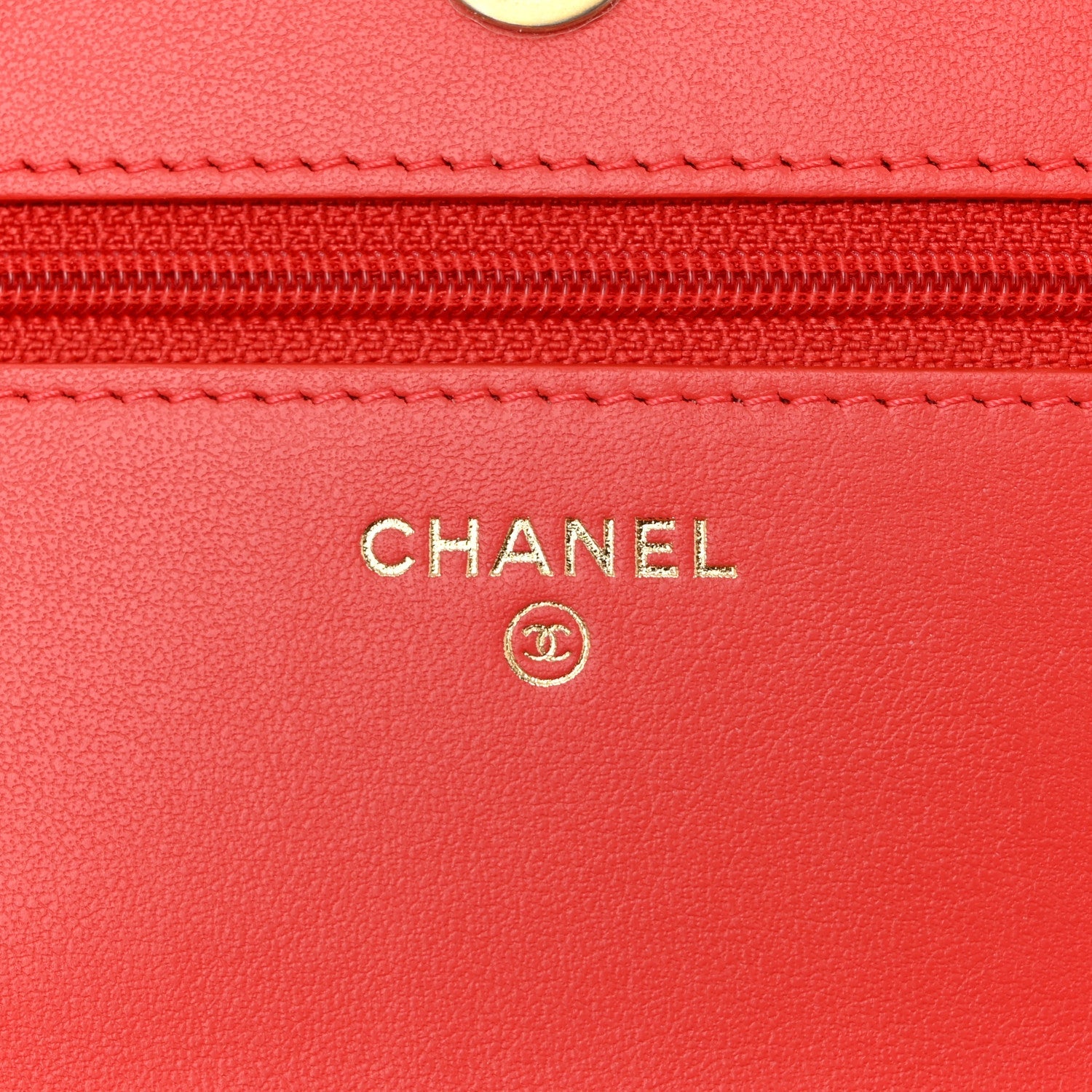 Caviar Quilted CC Filigree Wallet On Chain WOC Coral